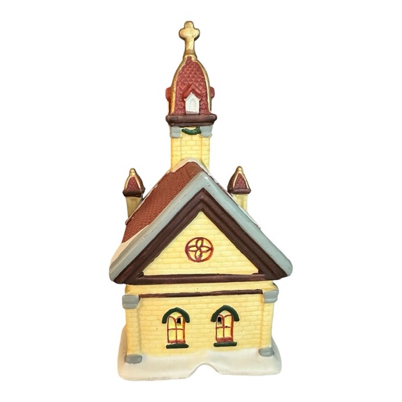 Christmas Village Set of 4 | Bank | Bakery | Train Station | Church - Picture 9 of 9